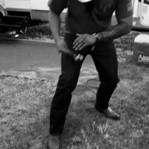 Meet your Posher, Jb